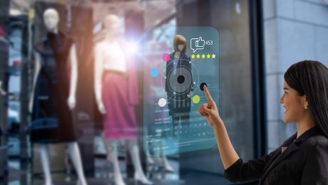 Smart,Retail,,Shopping,Online,Technology,Concept,,Woman,Try,To,Use